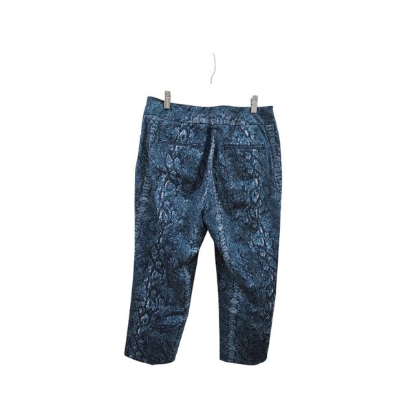 Larry Levine Women's Blue Snake Print Capri Pants Size 10 - Picture 3 of 6